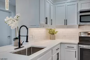 1 Carriage City Plz, Rahway, NJ 07065 - Photo 10