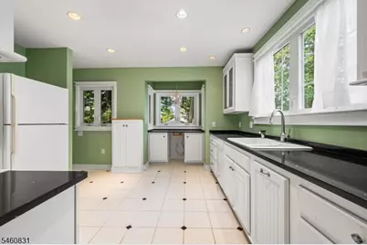 96 Pickford Ave, Phillipsburg, NJ 08865 - Photo 10