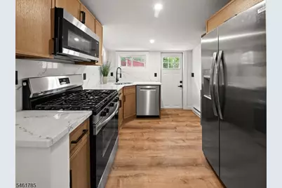 2 Knowles Ln, Mount Olive, NJ 07828 - Photo 4