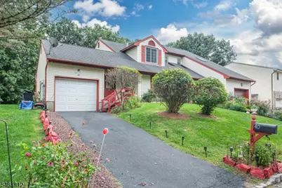 40 Livingston Ave, Dover, NJ 07801 - Photo 2