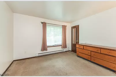 40 Livingston Ave, Dover, NJ 07801 - Photo 12