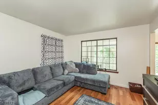 40 Livingston Ave, Dover, NJ 07801 - Photo 4