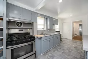90 Edison Ave, Nutley Twp., NJ 07110 - Photo 12
