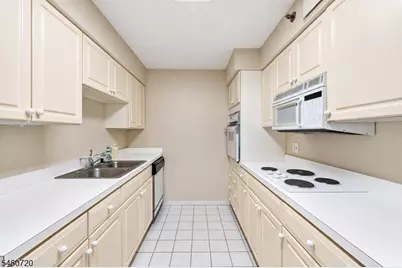 10 Smith Manor Blvd #607, West Orange Township, NJ 07052 - Photo 16