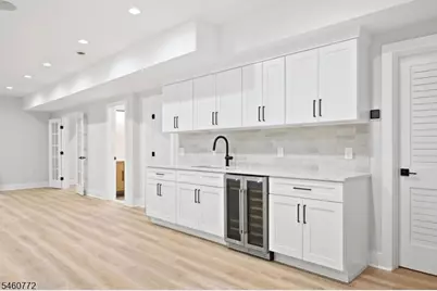 8 Roosevelt Ter, Livingston, NJ 07039 - Photo 24