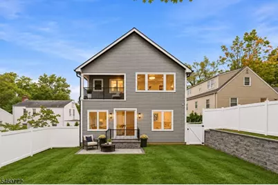 8 Roosevelt Ter, Livingston, NJ 07039 - Photo 28