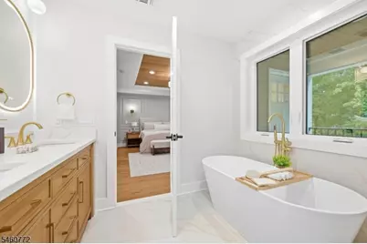 8 Roosevelt Ter, Livingston, NJ 07039 - Photo 18