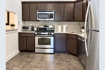 256 English Pl, Bernards Township, NJ 07920 - Photo 2