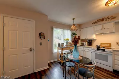 39 Ridgeview Ter #39, Jefferson Township, NJ 07438 - Photo 14