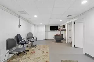 341 Skyline Dr, Ringwood, NJ 07456 - Photo 20