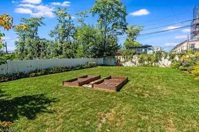 22 Forest St, Montclair, NJ 07042 - Photo 34