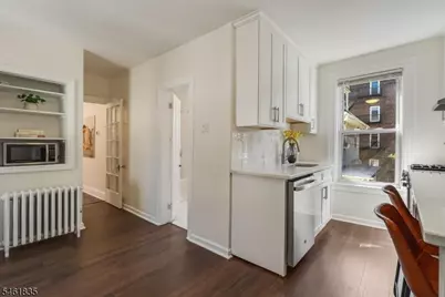 22 Forest St, Montclair, NJ 07042 - Photo 22