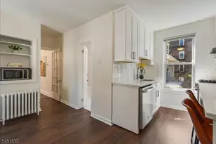 22 Forest St, Montclair, NJ 07042 - Photo 22