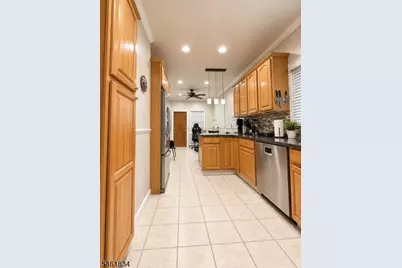 1112 Virginia St, Elizabeth, NJ 07201 - Photo 8