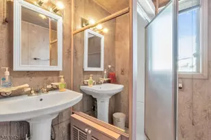 246 E 8th St, Clifton, NJ 07011 - Photo 42