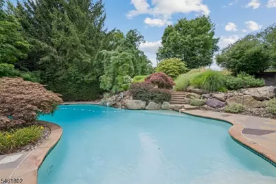 37 Colts Glen Lane, Bernards Township, NJ 07920 - Photo 4