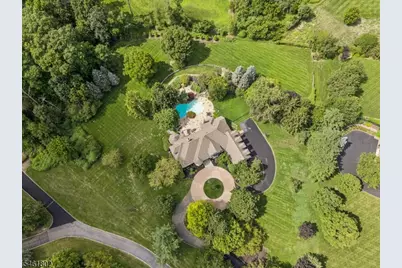 37 Colts Glen Lane, Bernards Township, NJ 07920 - Photo 2