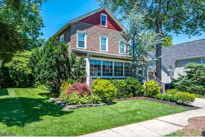 23 Rose St, Metuchen, NJ 08840 - Photo 2