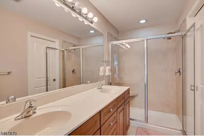 15 Bahr Cir, Verona, NJ 07044 - Photo 18
