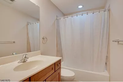 15 Bahr Cir, Verona, NJ 07044 - Photo 24