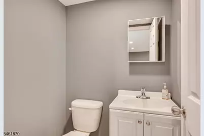 15 Bahr Cir, Verona, NJ 07044 - Photo 28