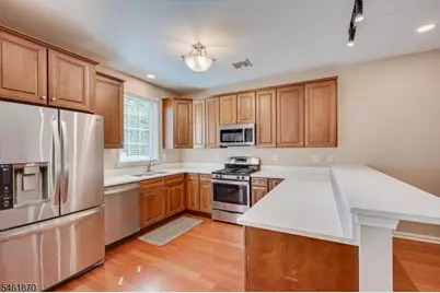 15 Bahr Cir, Verona, NJ 07044 - Photo 8