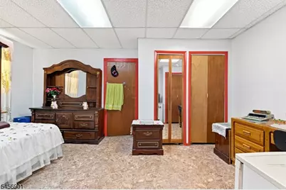 28 Lincoln St, Passaic, NJ 07055 - Photo 16