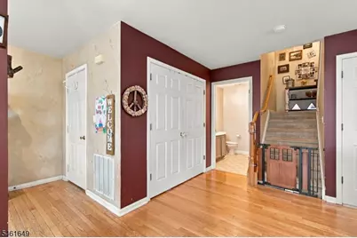 51 Lakeview Dr, Hamburg, NJ 07419 - Photo 6