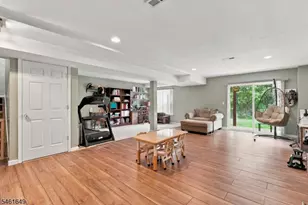 51 Lakeview Dr, Hamburg, NJ 07419 - Photo 20