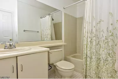 1098 Devon Ct #1098, Mahwah, NJ 07430 - Photo 14