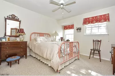 1098 Devon Ct #1098, Mahwah, NJ 07430 - Photo 16