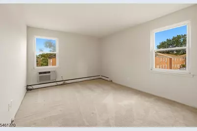 21 York  Drive Apt 3B, Edison Twp., NJ 08817 - Photo 14