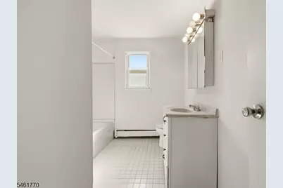 21 York  Drive Apt 3B, Edison Twp., NJ 08817 - Photo 20
