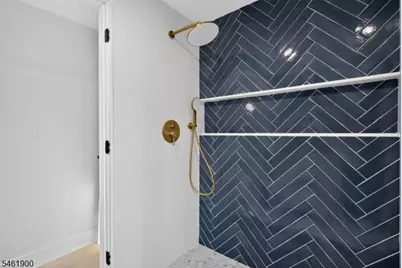 183 Jefferson Ave, Emerson, NJ 07630 - Photo 22