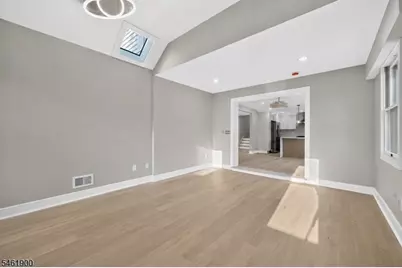 183 Jefferson Ave, Emerson, NJ 07630 - Photo 12