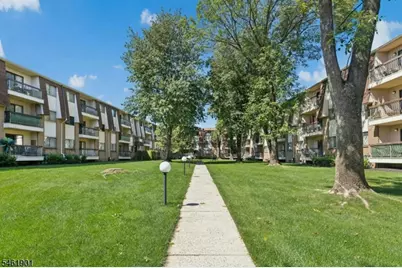1150-1190 W St George #B22, Linden, NJ 07036 - Photo 2
