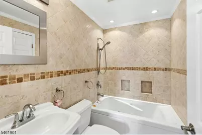 1150-1190 W St George #B22, Linden, NJ 07036 - Photo 12