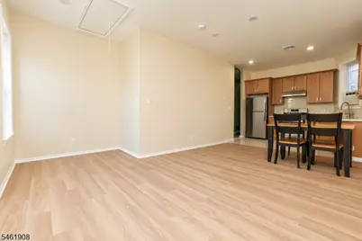 68 James St #2, Newark, NJ 07102 - Photo 4