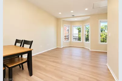 68 James St #2, Newark, NJ 07102 - Photo 6