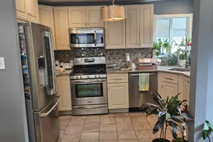 136 Isabelle St, Woodbridge Township, NJ 08840 - Photo 4