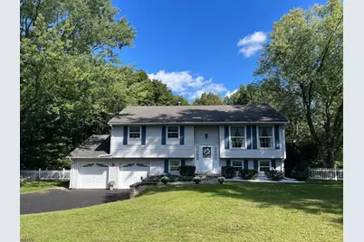 6 Redwood Dr, Clinton Township, NJ 08809 - Photo 4