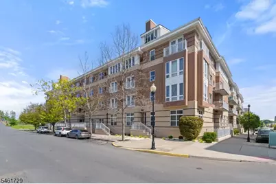 368 Rector St #419, Perth Amboy, NJ 08861 - Photo 1
