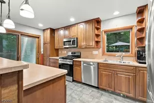 9 Melrose Ave, West Milford Twp., NJ 07421 - Photo 6