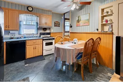 9 Sherwood Pl, West Orange Township, NJ 07052 - Photo 12