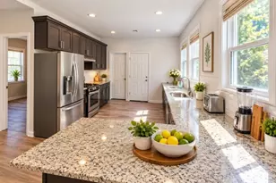 270 S Burnett St, East Orange, NJ 07018 - Photo 2