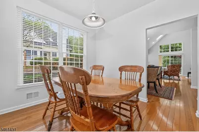 27 La Costa Dr, Clinton Township, NJ 08801 - Photo 8