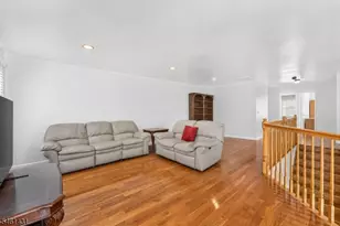 27 La Costa Dr, Clinton Township, NJ 08801 - Photo 14