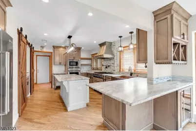 79 Castle Rock Rd, Jefferson Township, NJ 07849 - Photo 10