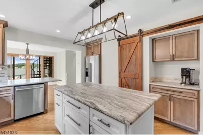 79 Castle Rock Rd, Jefferson Township, NJ 07849 - Photo 12