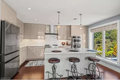 100 Eton Row #605, Weehawken Twp., NJ 07086 - Photo 8